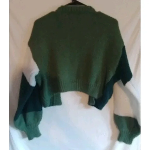 Shein Cropped Green Cardigan Size Medium - Picture 2 of 5